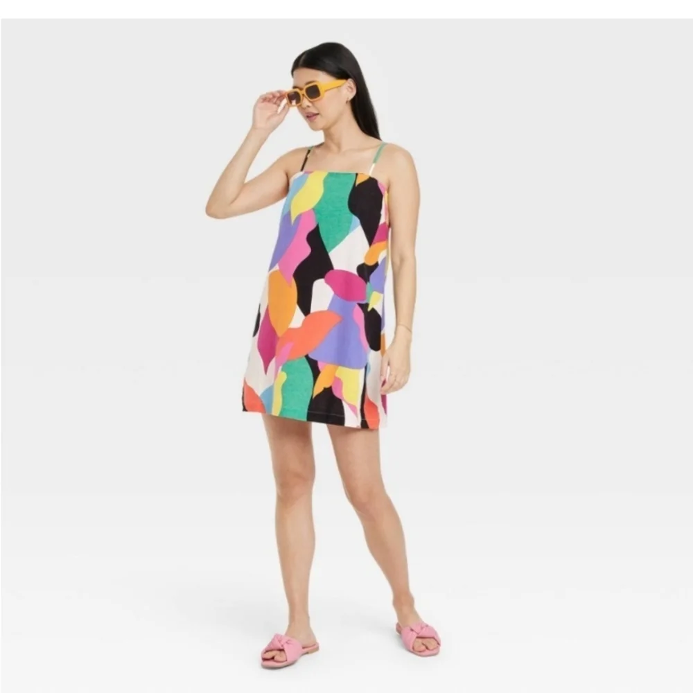 Sleeveless Linen Dress - Picture 1 of 7